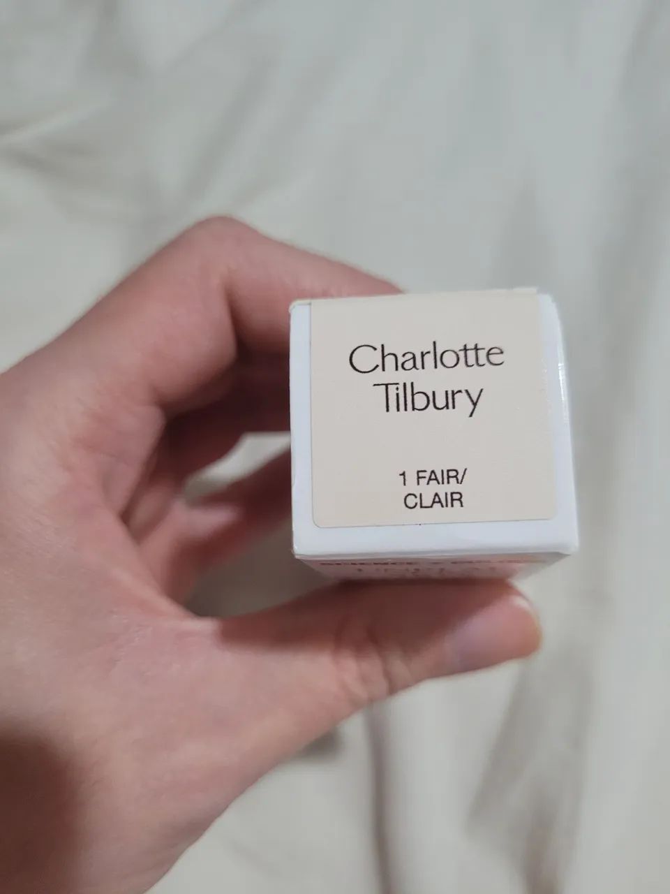 UNREAL SKIN SHEER GLOW TINT - CHARLOTTE TILBURY  - Foto 4