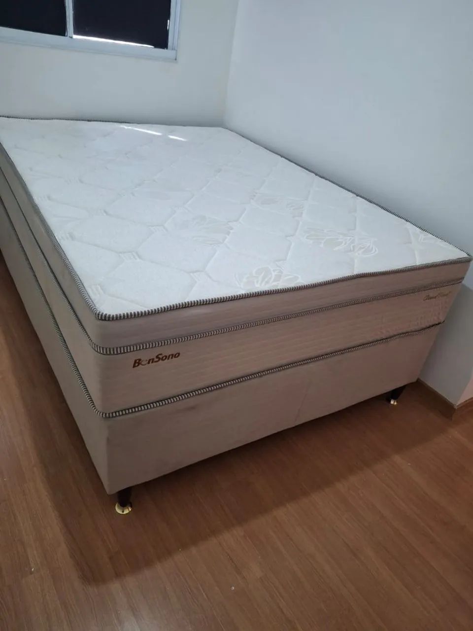 Promoção  conjunto box casal bon sono molas ensacadas 