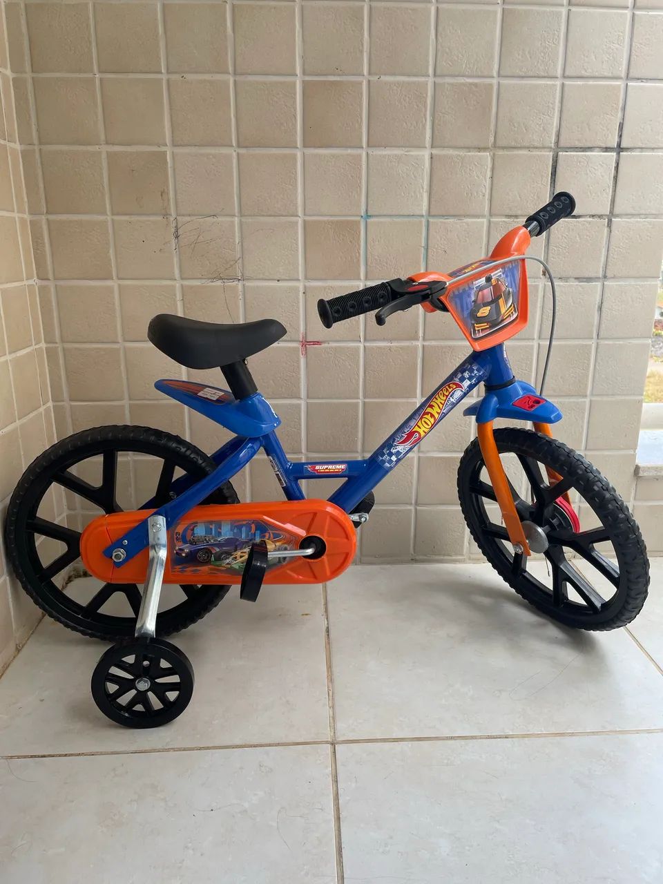 Bicicleta hot wheels aro 14