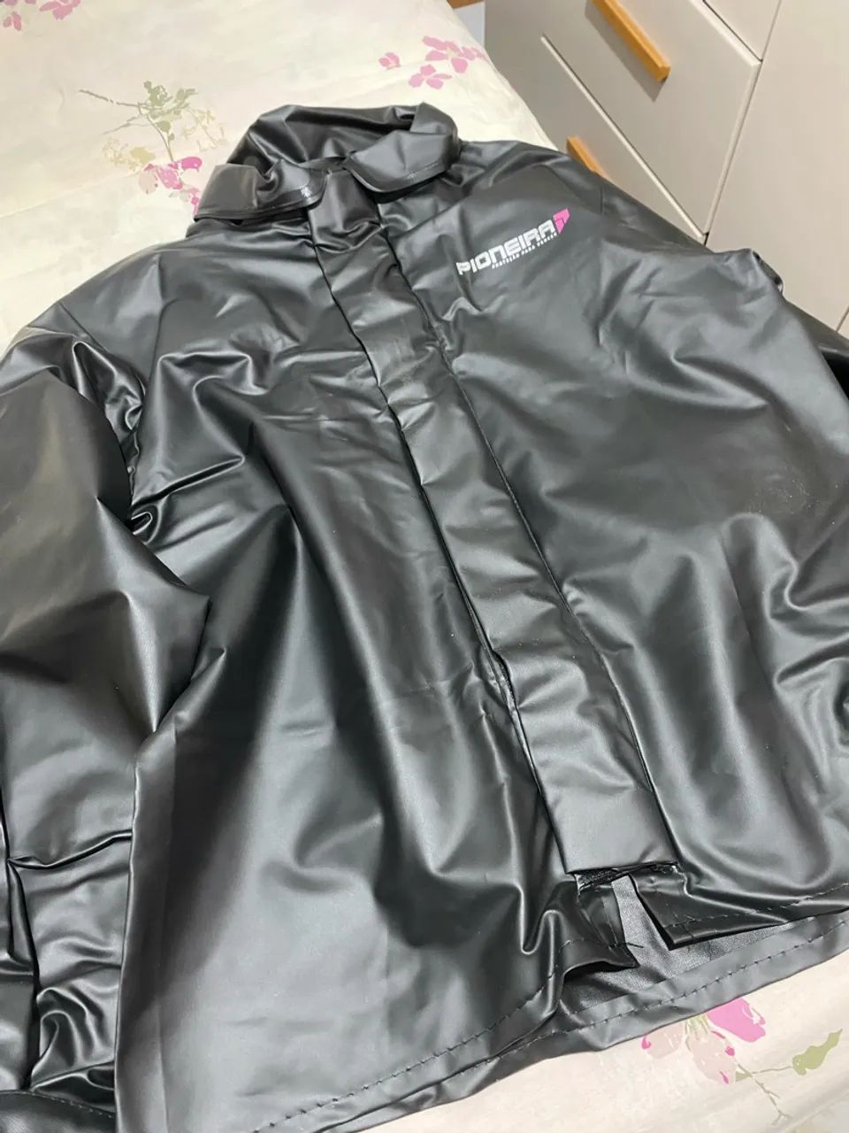 Vende-se capa de chuva 