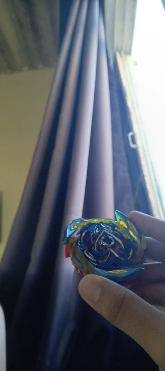 Beyblade Brave Valkyrie  - Foto 3