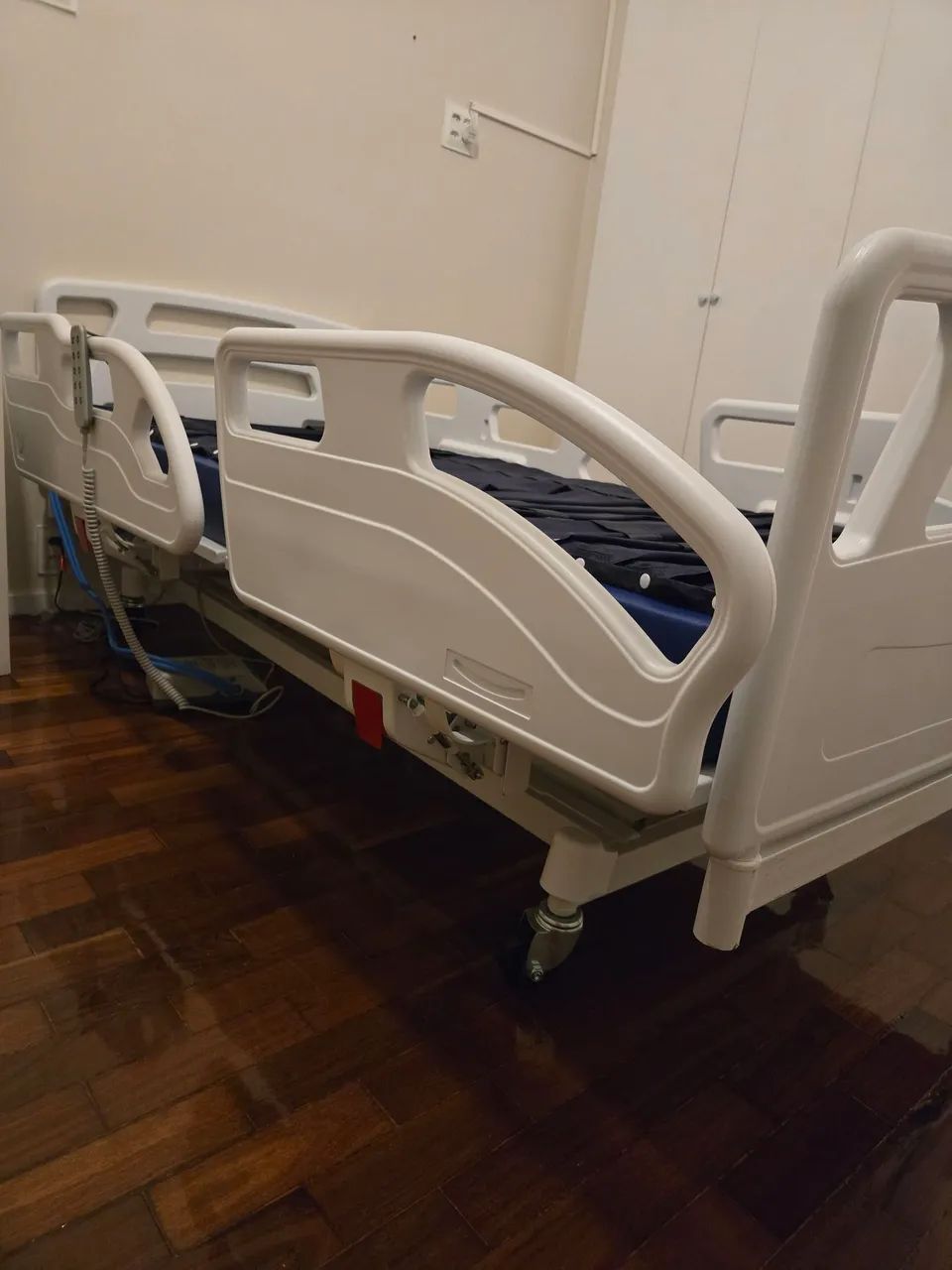 Cama hospitalar com colchão D33 - Foto 3