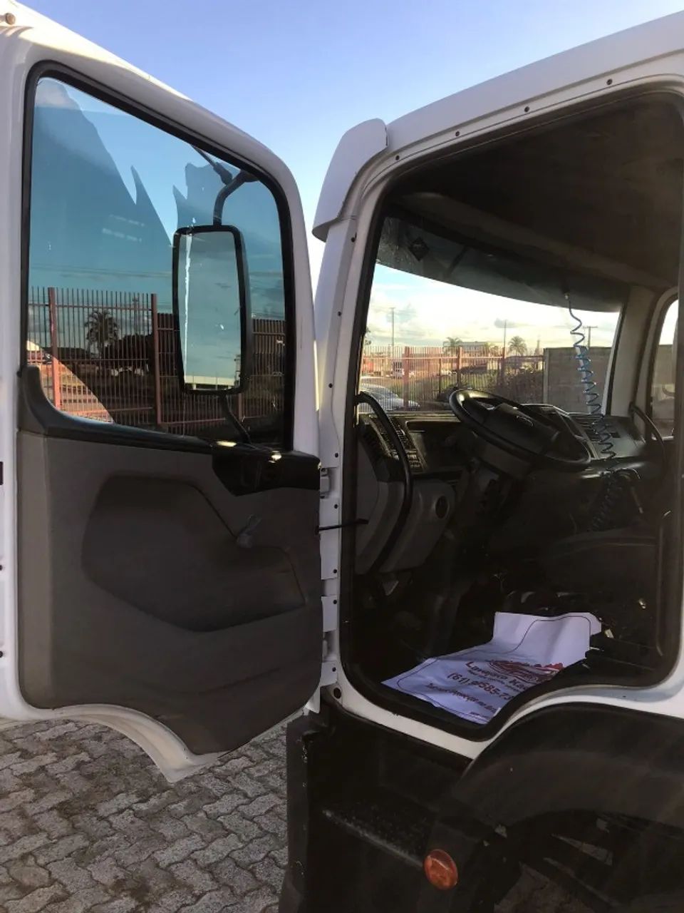 VW CONSTELLATION 15.180 2011/2012 COM CARROCERIA. - Foto 6