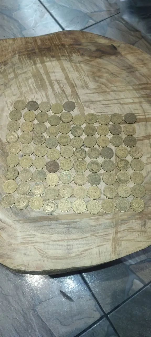 Moedas de 50 cruzeiros 