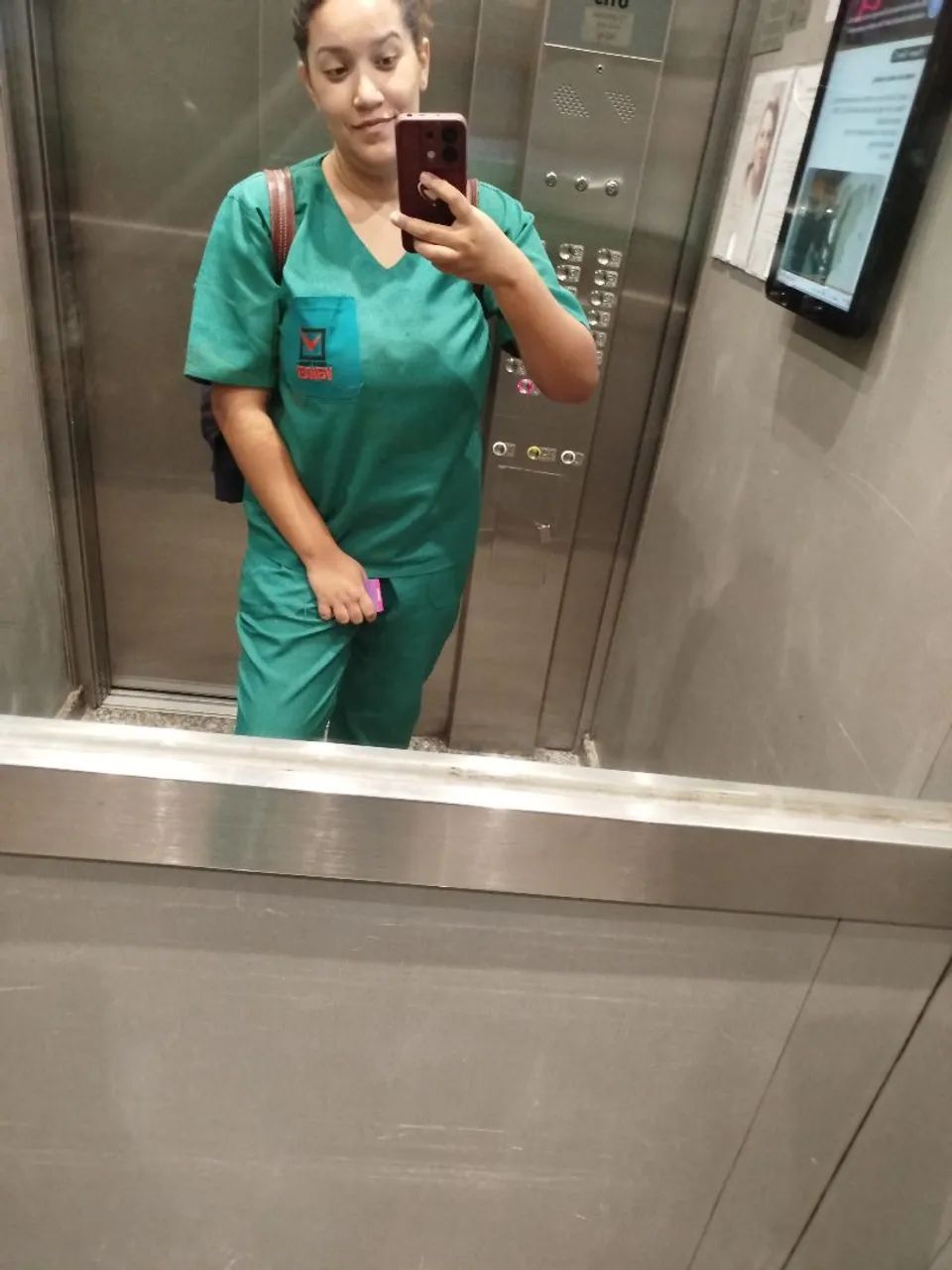 Técnica de Enfermagem e Cuidadora - Foto 2