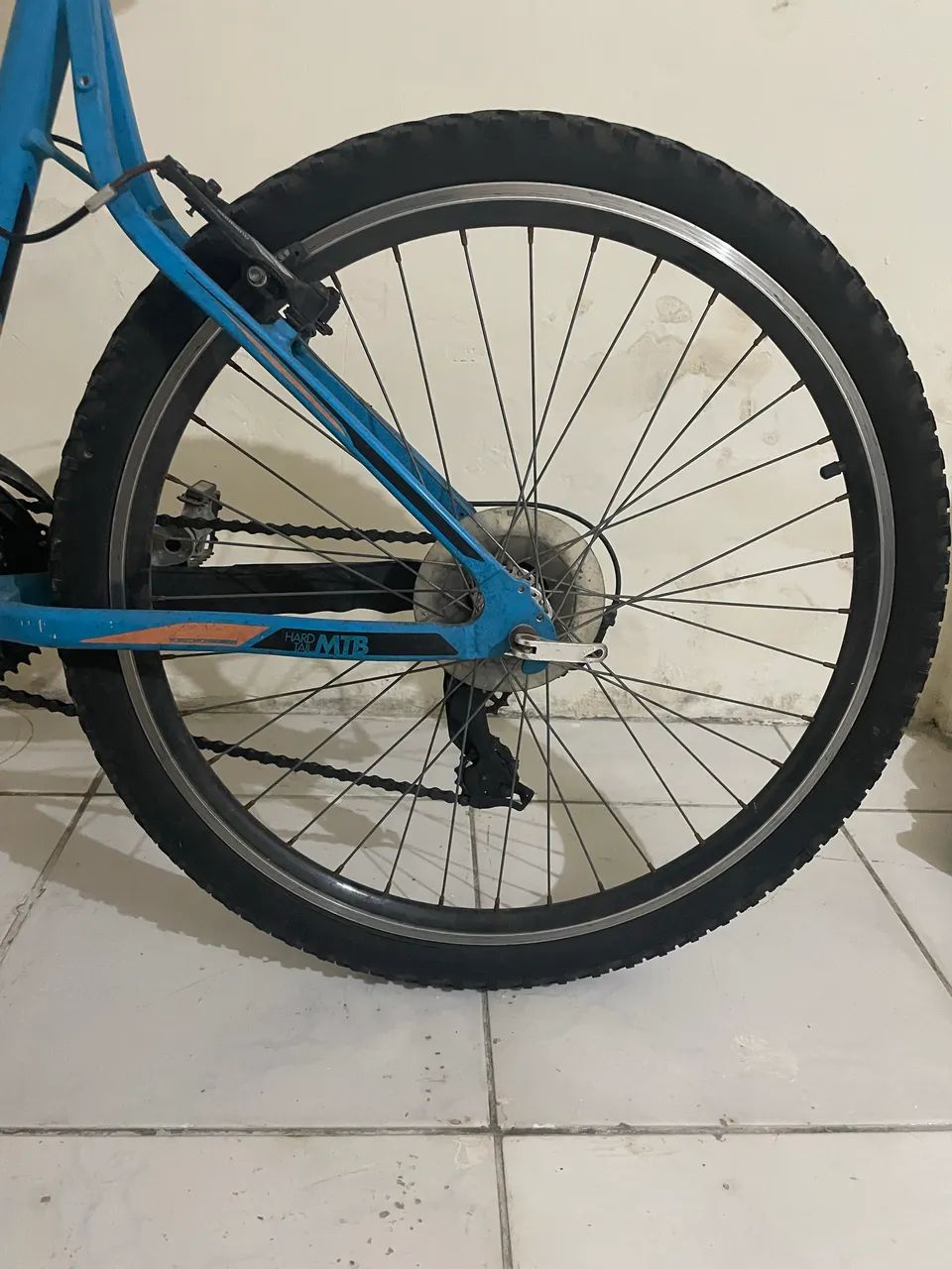 Vendo bicicleta pra sair hj - Foto 3