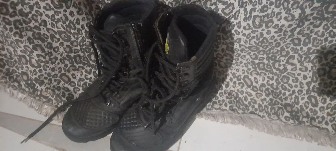 Coturno militar