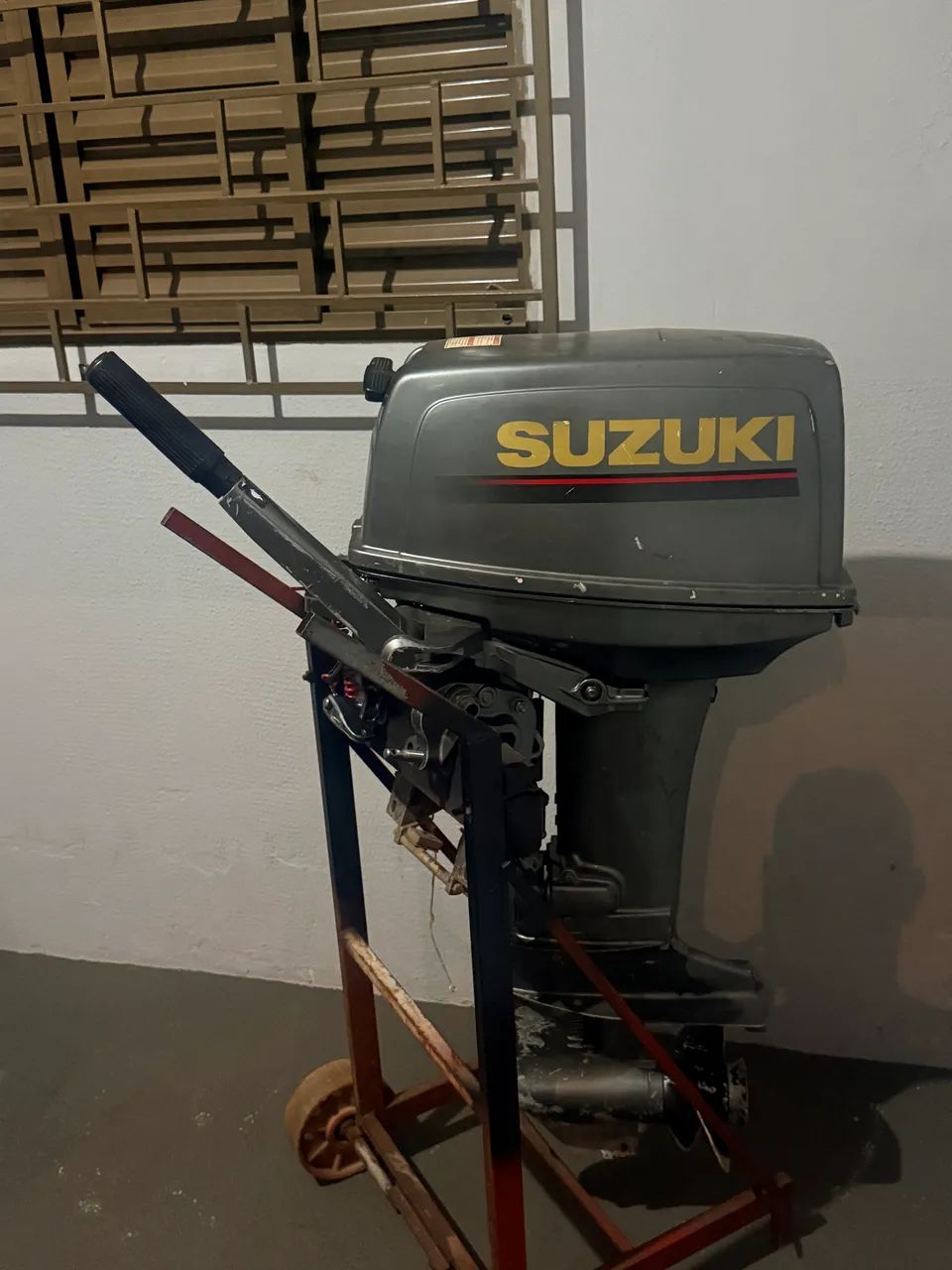 Motor suzuki 25hp