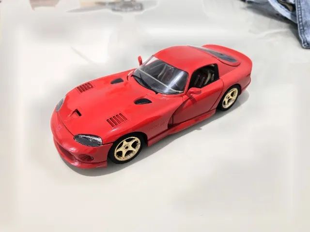 Dodge Viper 1/18