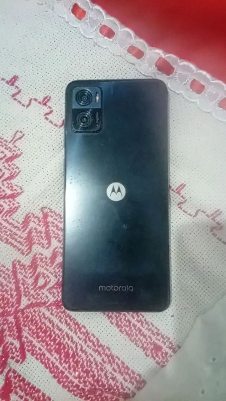 CELULAR MOTO E22 TELA LEVEMENTE TRINCADA  - Foto 2