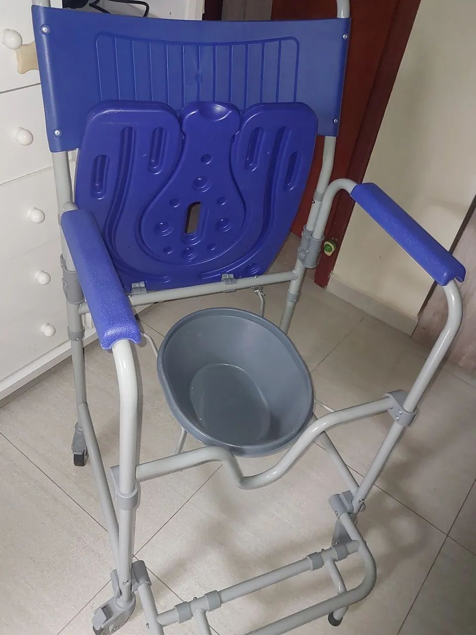 Cadeira de banho nova
