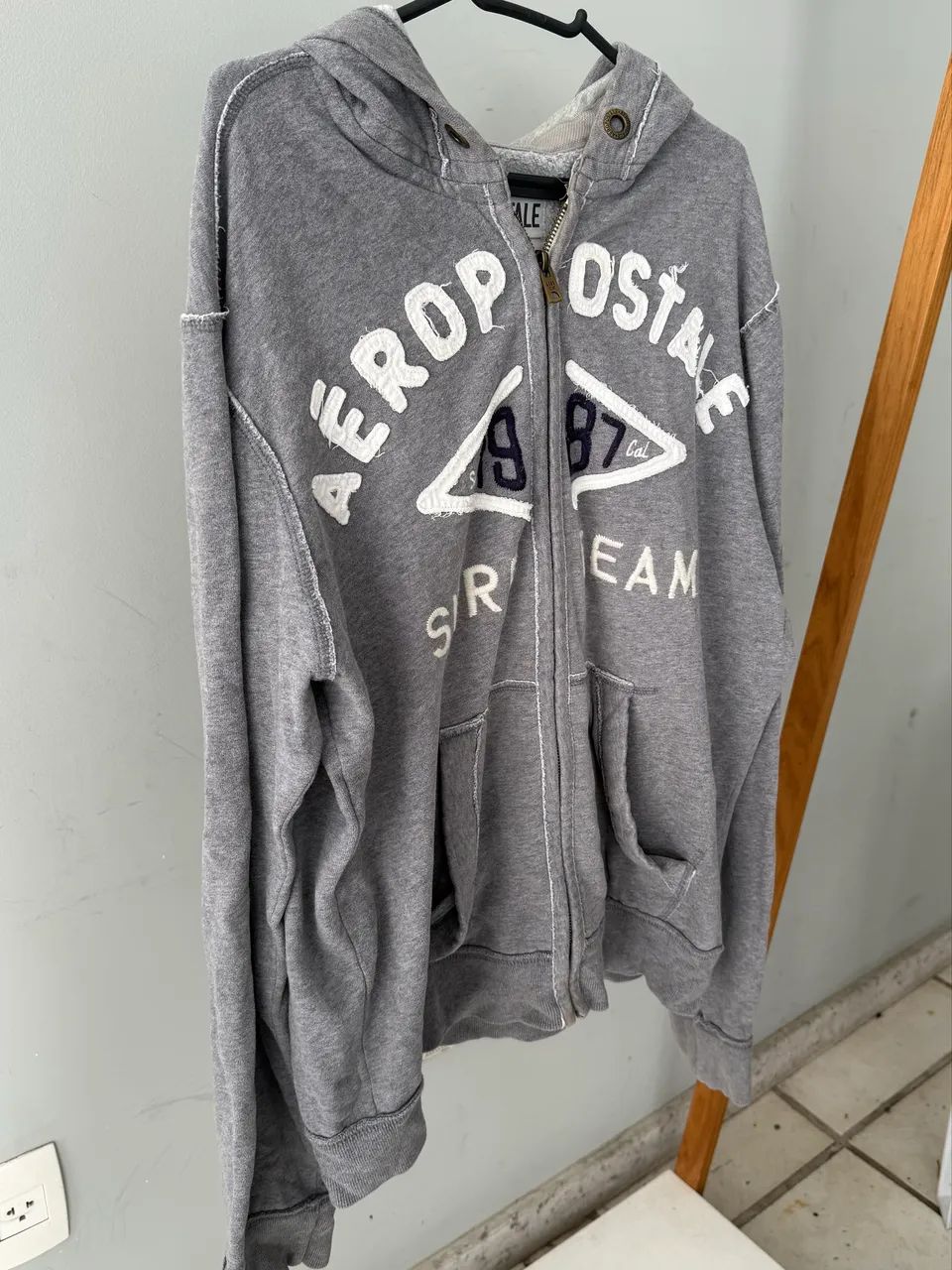 Casaco Aeropostale Cinza TAM.M - Foto 2