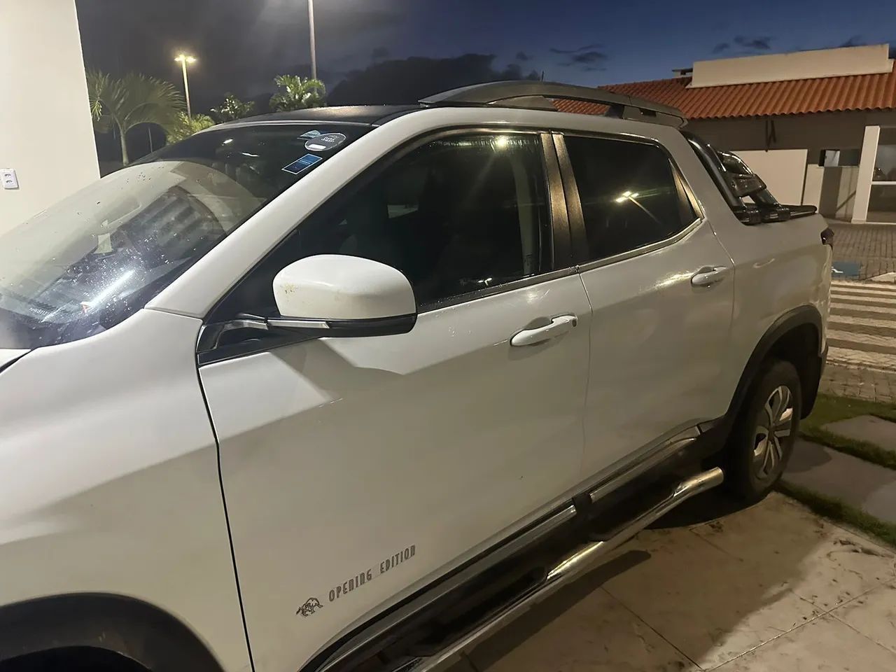 Fiat Toro Opening Edition 1.8 16V Flex Aut. 2017 - Foto 3