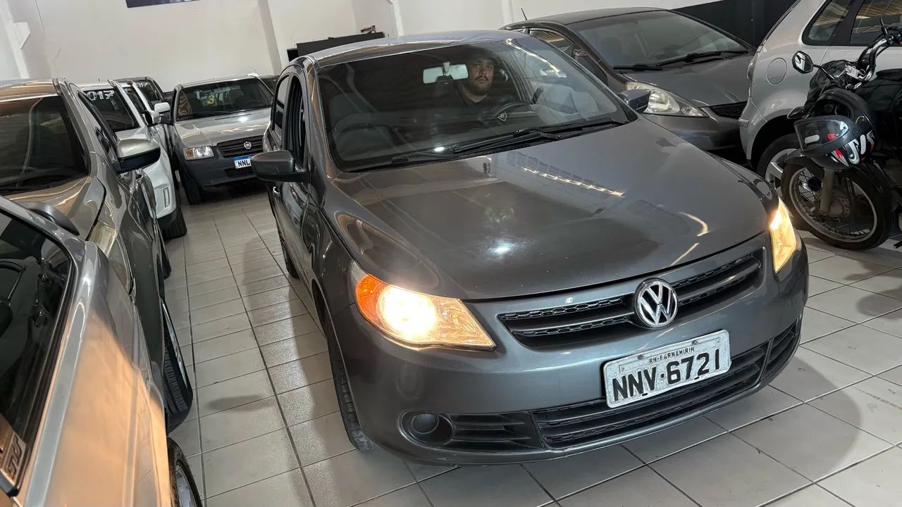 Volkswagen Voyage VOYAGE 1.0/1.0 City Mi Total Flex 8V 4p 2011