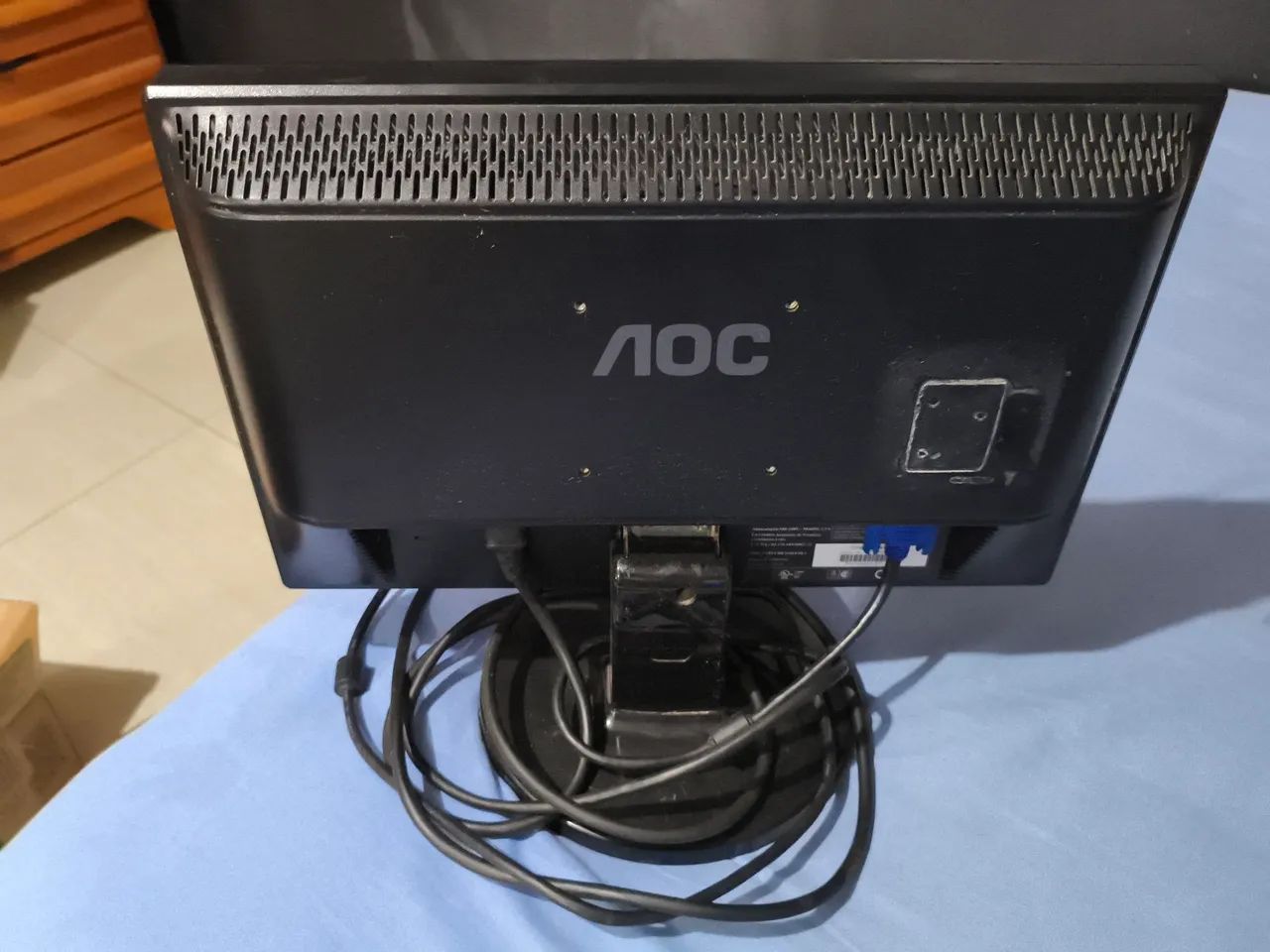 Monitor AOC 15 polegadas aceito troca em violão corda de aço  - Foto 2