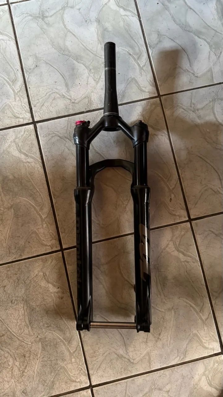 Suspensão manitou machete 