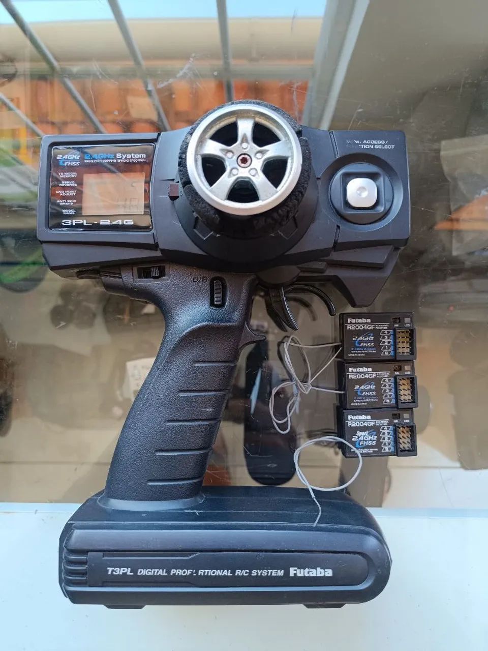 Rádio Futaba 3PL + 3 Receptores com defeito Automodelo  - Foto 2