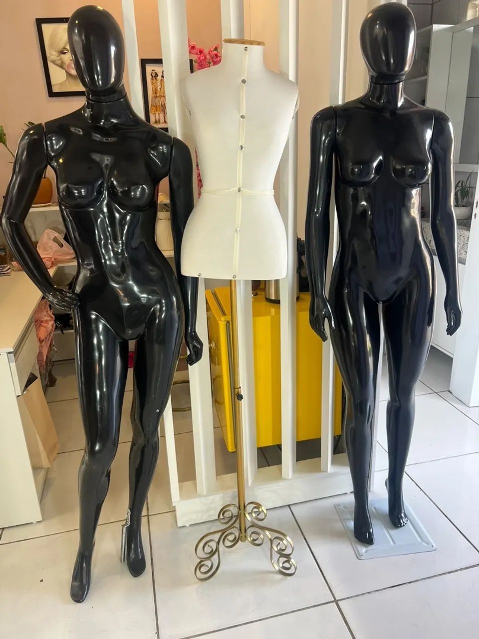 3 manequins 