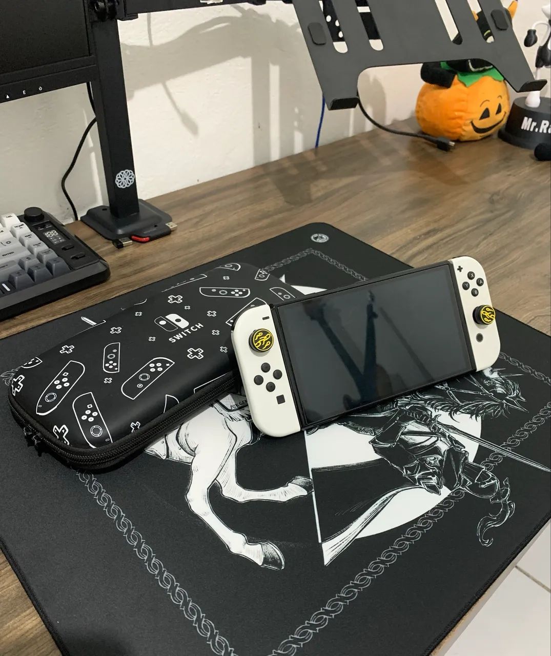NINTENDO SWITCH OLED DESBLOQUEADO - Foto 2