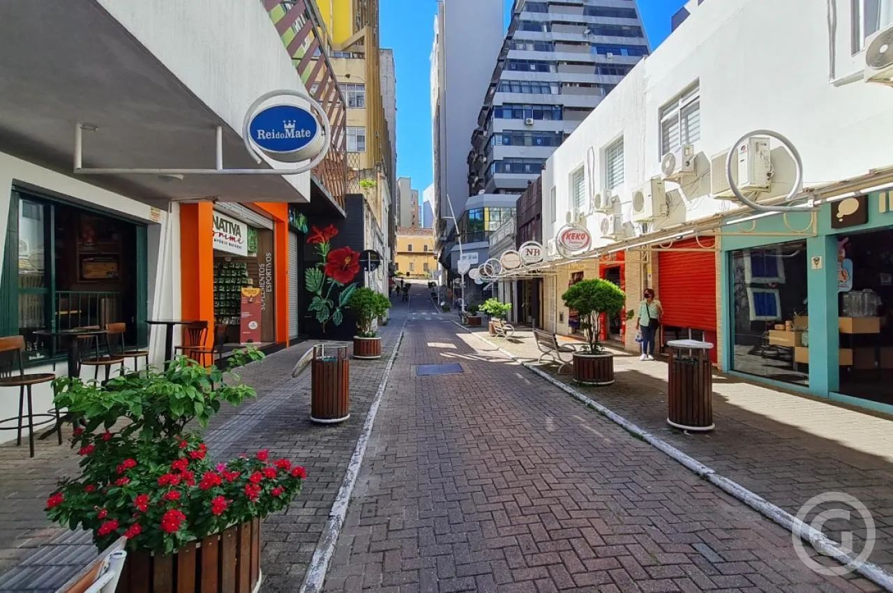 Apartamento de três dormitórios no Centro de Florianópolis - Foto 3