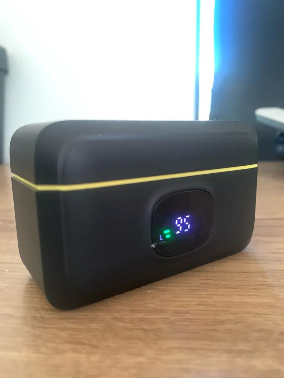 Microfone de Lapela J6 USB-C com 2 Lapelas - Foto 4