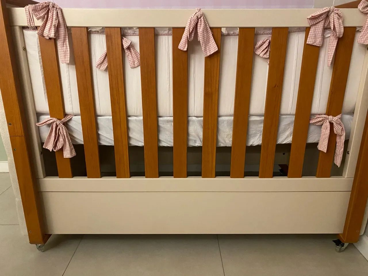 BERÇO INFANTIL - PRATICAMENTE NOVO - Foto 2