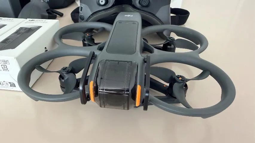 Vendo DJI Avata 2 Fly More Combo