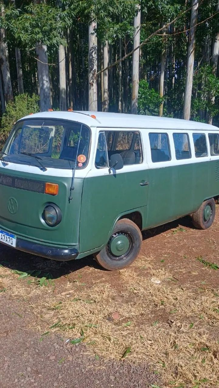 Volkswagen Kombi Standard/ Luxo/ Serie Prata 1980