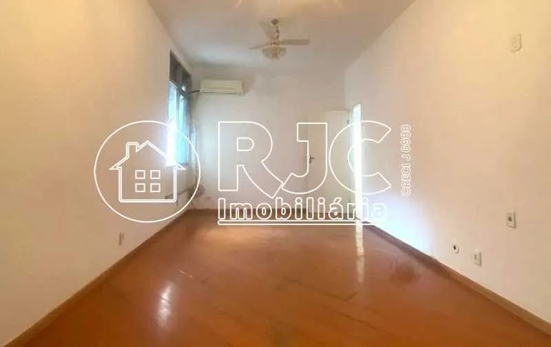Apartamento : Padrão / Residencial / Tijuca
