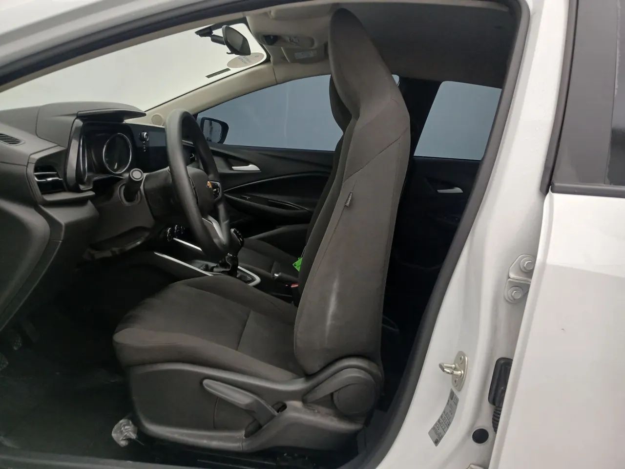 Chevrolet Onix Activ 1.4 8V Flex Aut. 4P, foto 16 de 18