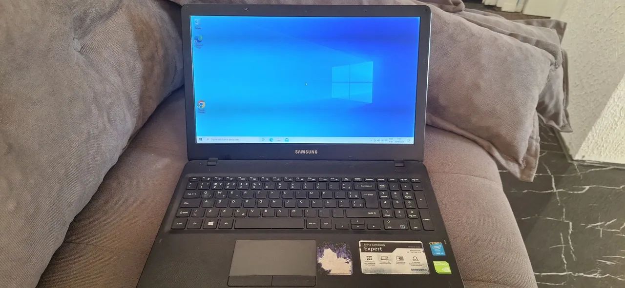 Notebook Samsung Expert X23 (NP300E5K-X01BR)
