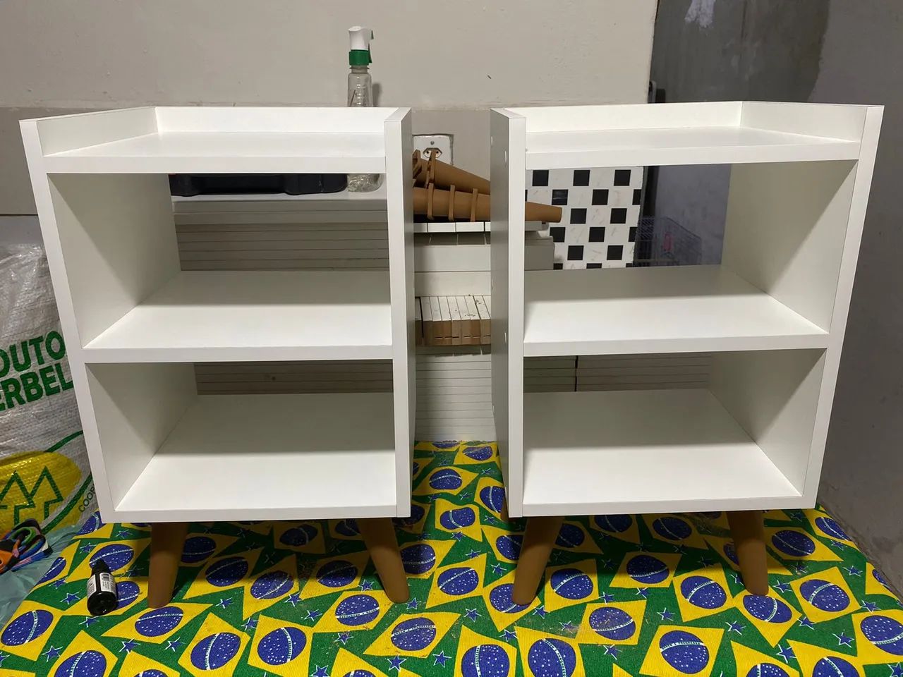 Criado mudo / Mesa de cabeceira  - Foto 2