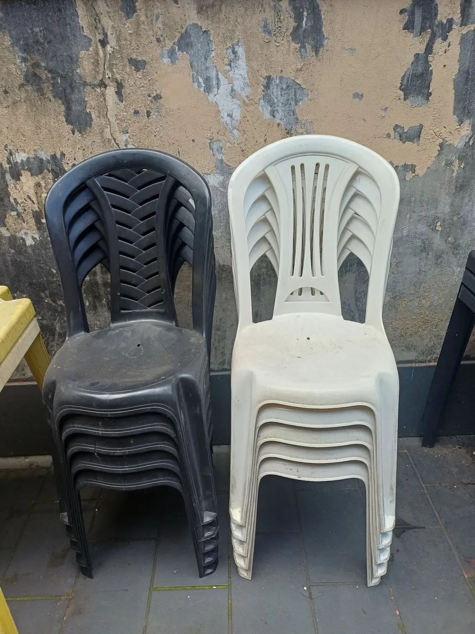 CADEIRAS E MESAS PLÁSTICAS  - Foto 4