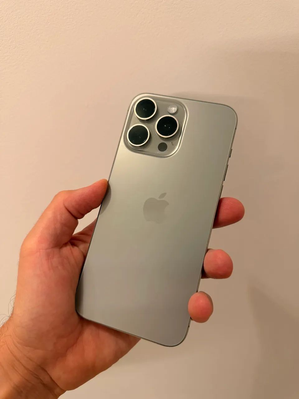 iPhone 15 PRO MAX - MUITO NOVO - Foto 3