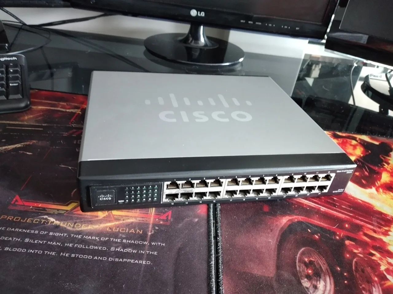 Hub CISCO 24 portas