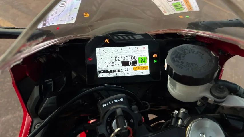 CBR1000RR FIREBLADE 2017/18 - Foto 3