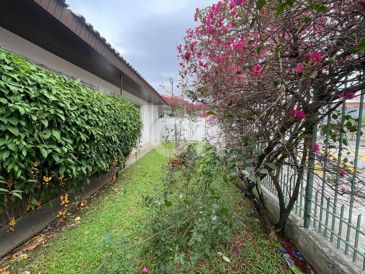 Casa de 1 dormitório em Coqueiros - Foto 4