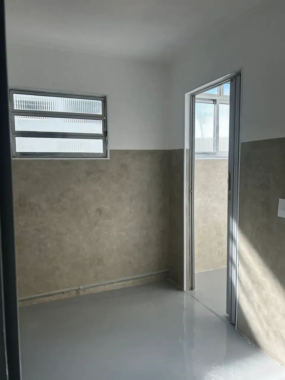 Imóvel para aluguel possui 52 metros quadrados com 2 quartos - Foto 2