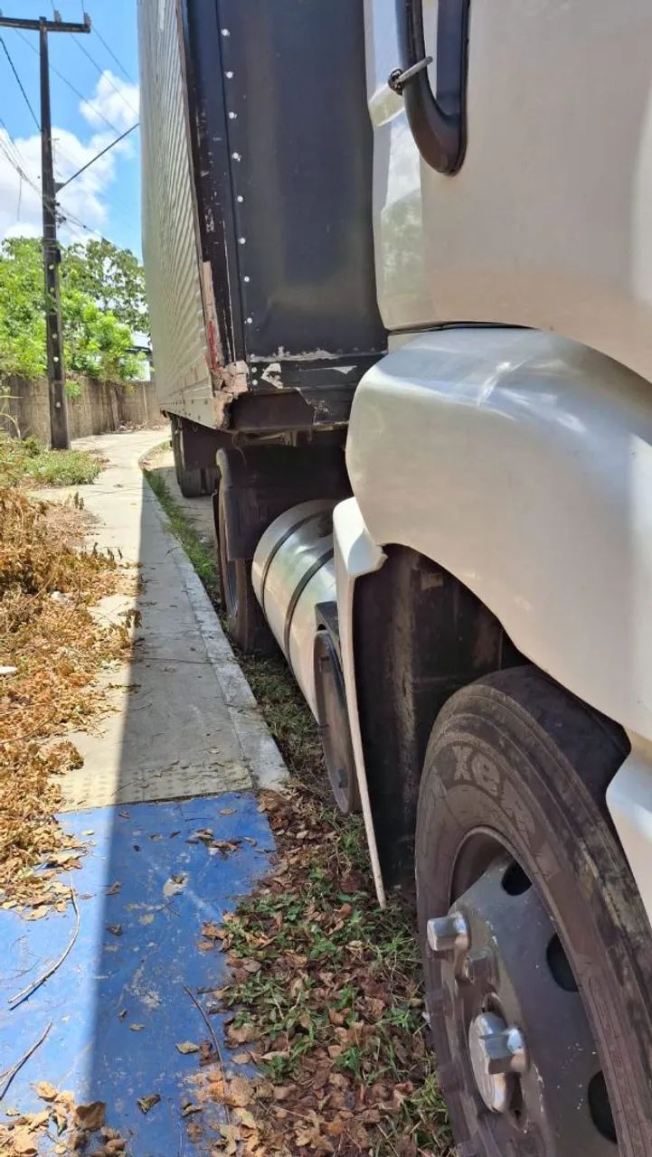 VENDO Volkswagen 19.320 claro tt, ano 2009/2010 em excelente estado PRONTO PARA TRABALHAR - Foto 3