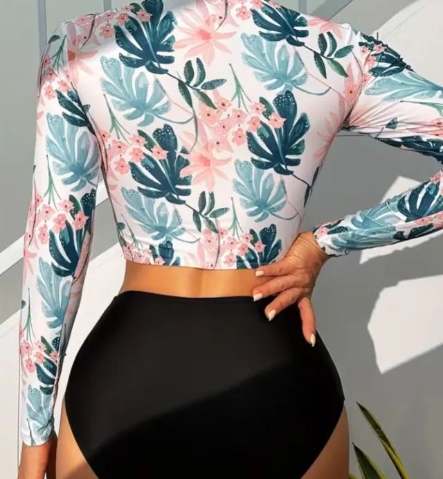 Traje de banho. - Foto 2
