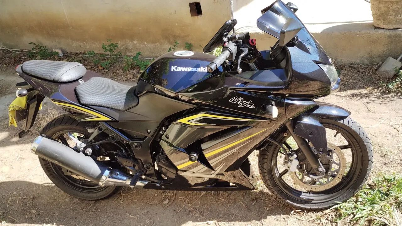 Ninja 250R SE - Foto 3