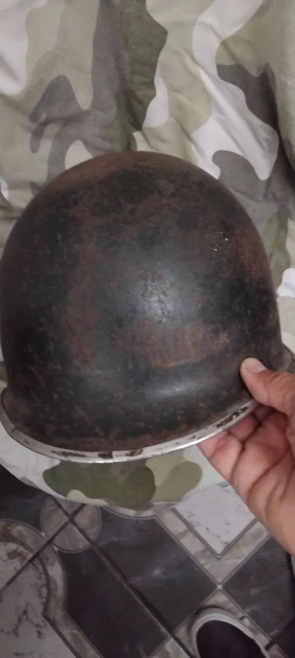 Capacete de aço antigo - Foto 3