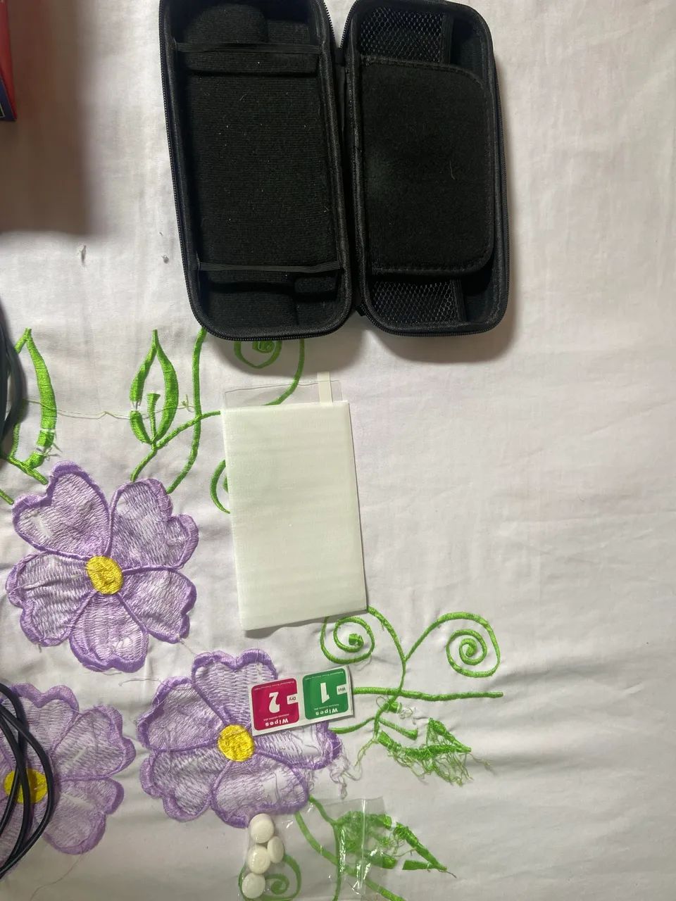 Nintendo Switch OLED (6 meses) + Pro Controller Original + Case + Acessórios - Foto 4