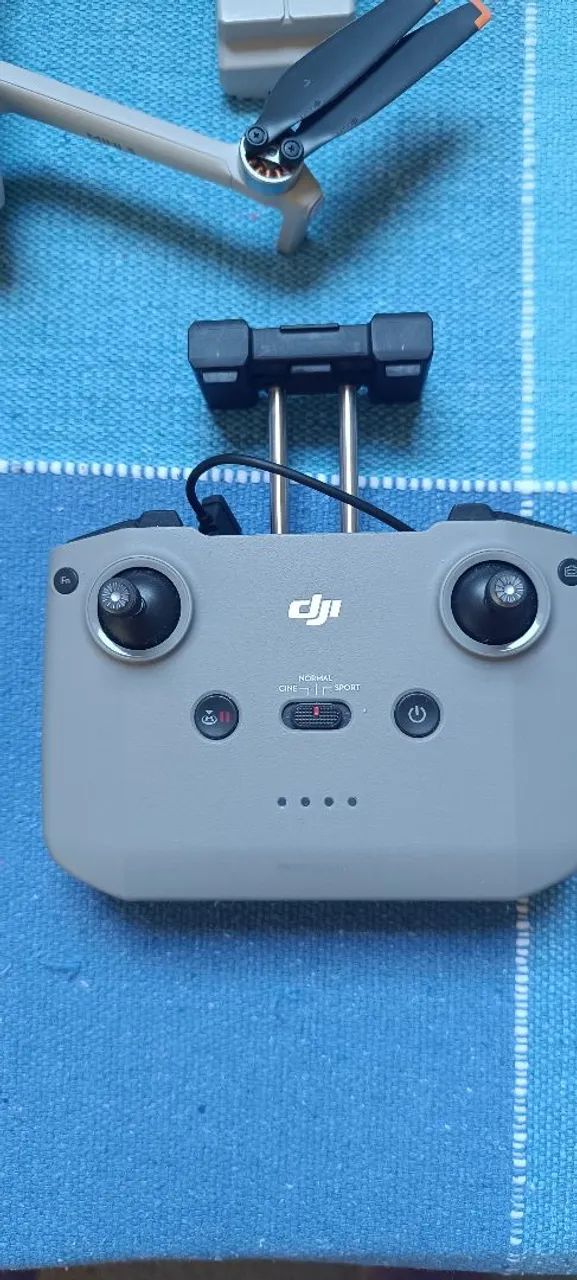 Drone DJI Mine 3 com RC com tela - Foto 3