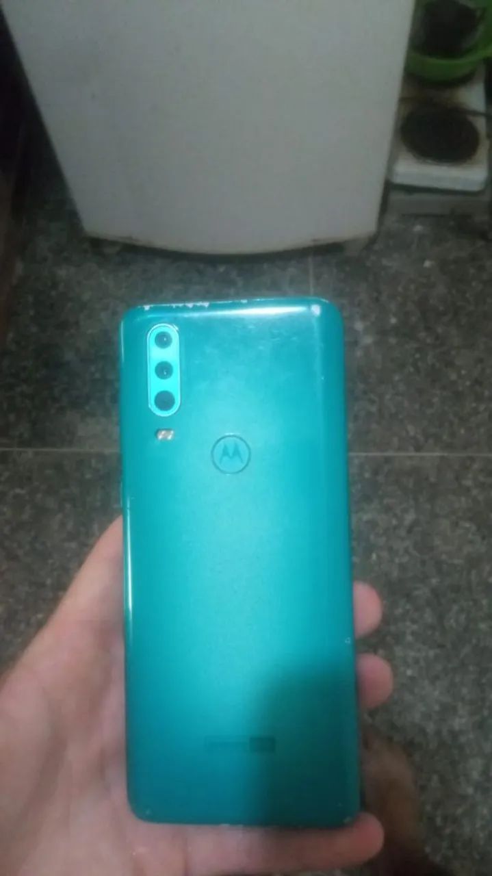 Vende_se celular Motorola one 