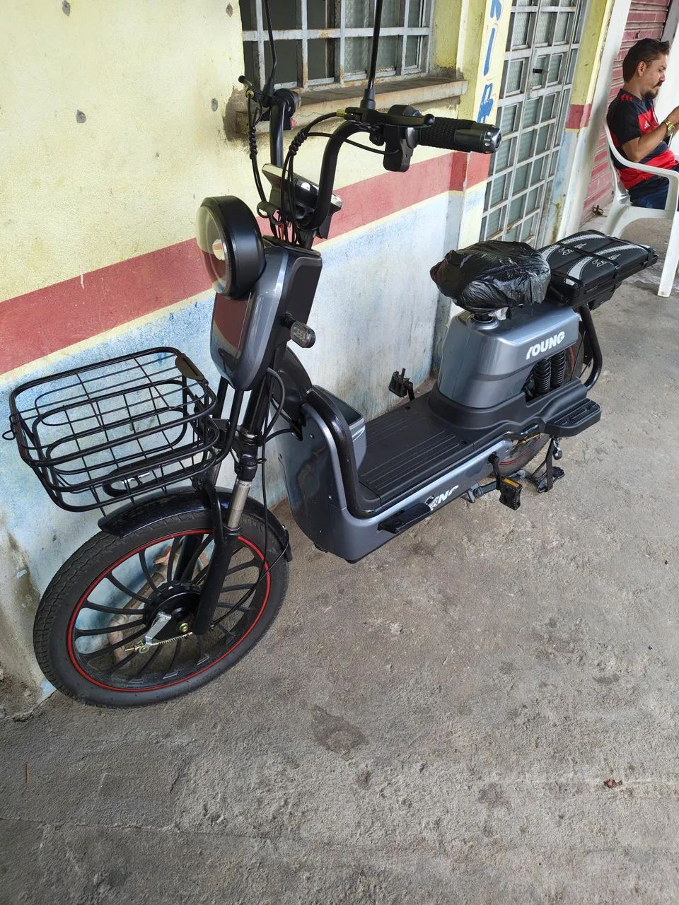 Moto elétrica grande com caixas de som Imbituba  - Foto 2