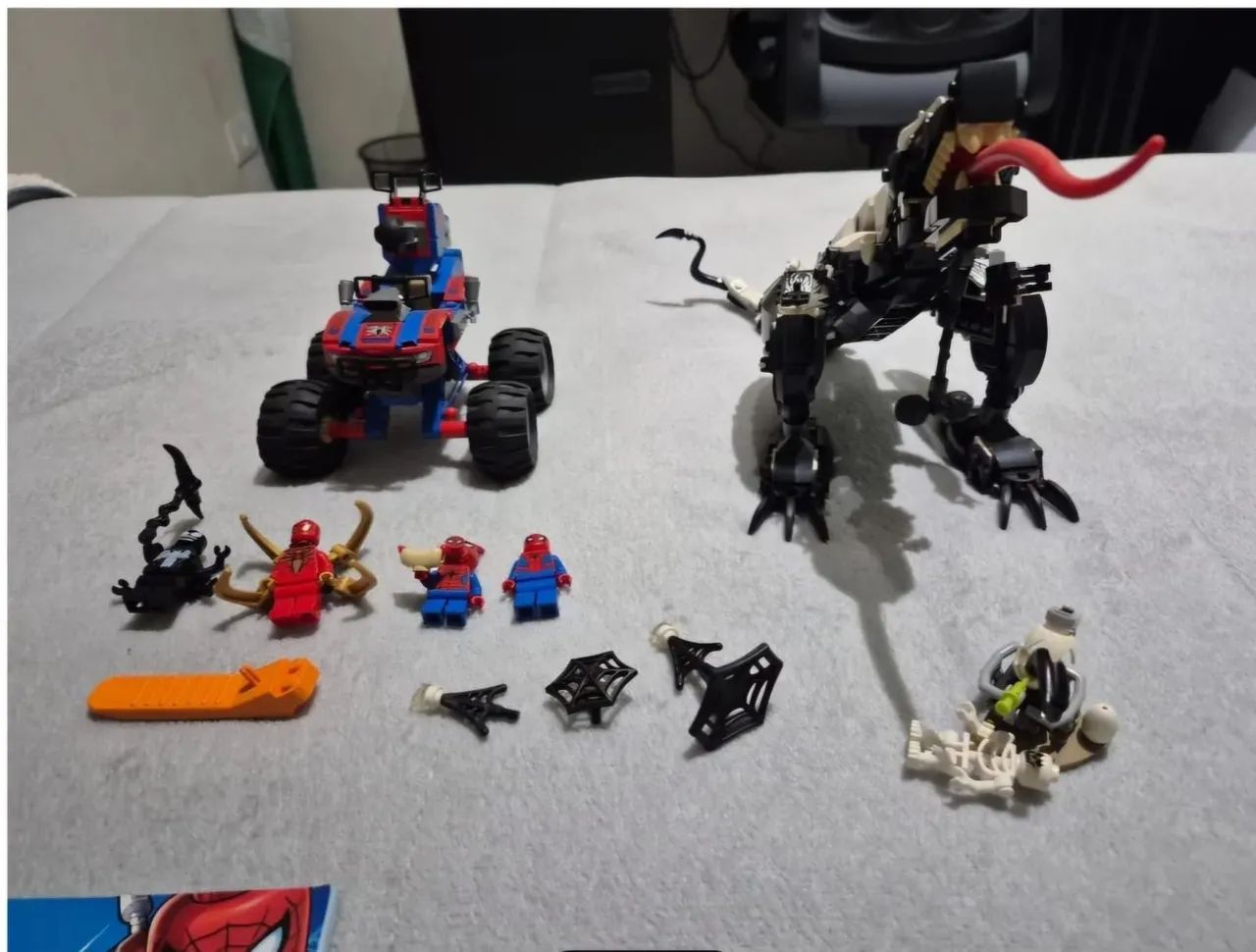 Lego Spider Man: Venomossaur  - Foto 2