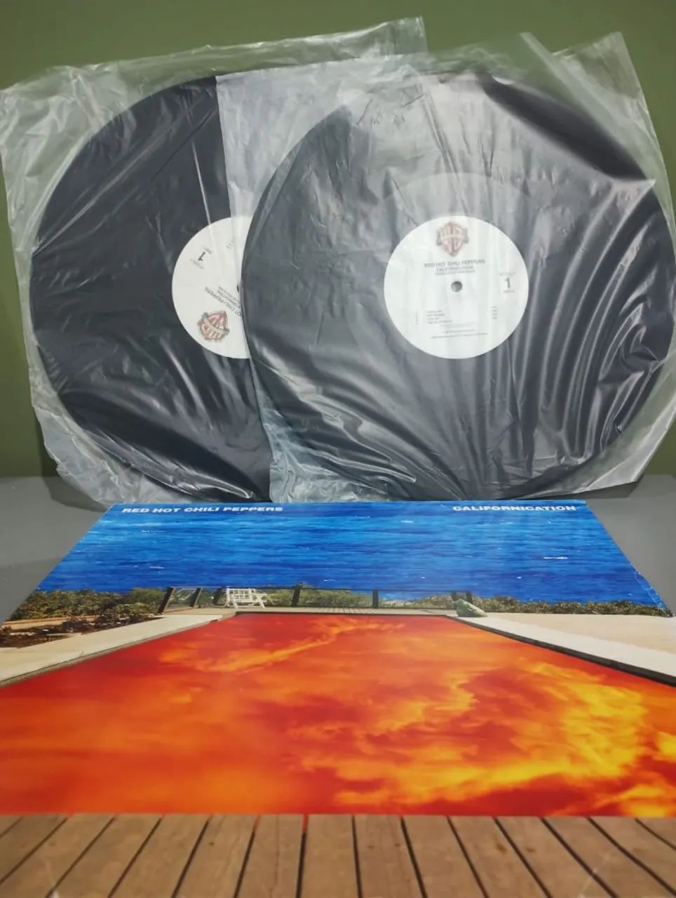 LP VINIL - RED HOT CHILLI PEPPERS - CALIFORNICATION  - Foto 2