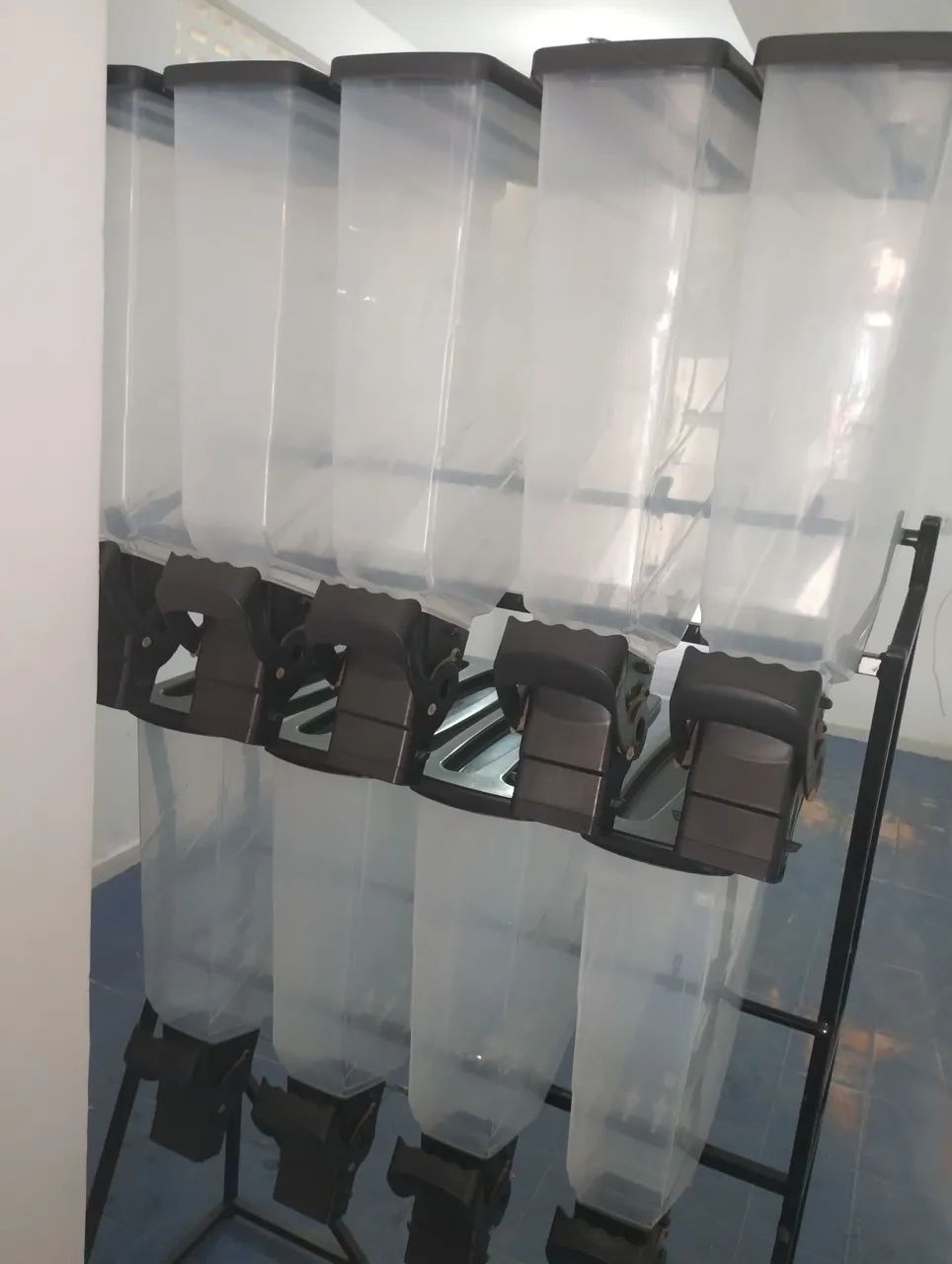 Vendo Dispenser de ração  - Foto 2