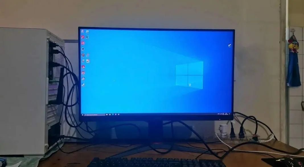 Monitor AOC de 27 polegadas